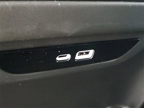 New 2025 Chrysler Pacifica Select image 11