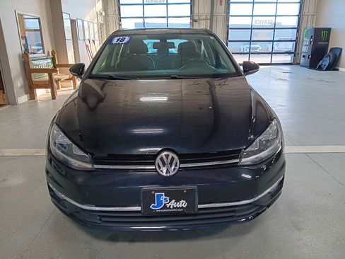 Used 2018 Volkswagen Golf SE image 10