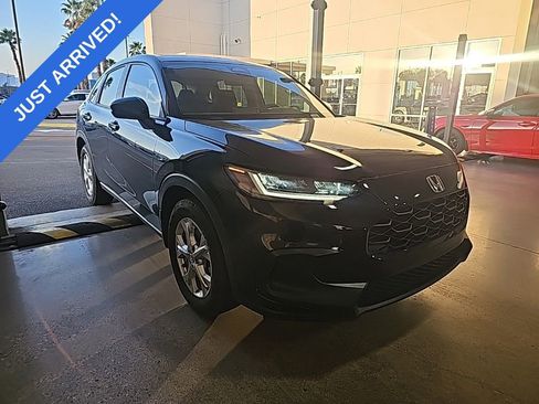 Used 2023 Honda HR-V LX image 2