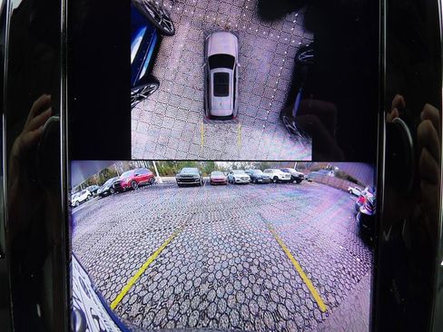 Certified 2024 Volvo XC90 B5 Plus image 22