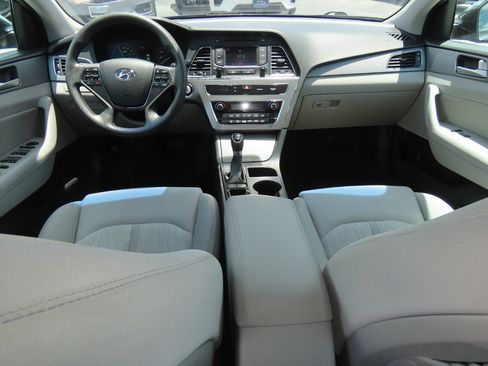 Used 2016 Hyundai Sonata SE FWD image 23