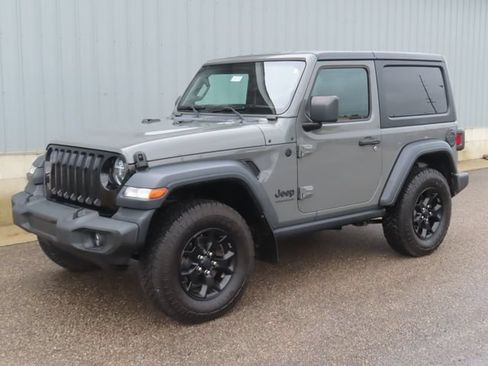 Used 2020 Jeep Wrangler Sport AWD/4WD image 7