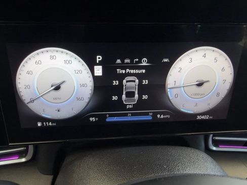 Used 2024 Hyundai Elantra SEL FWD image 23