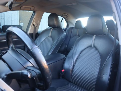 Used 2019 Toyota Camry SE image 49