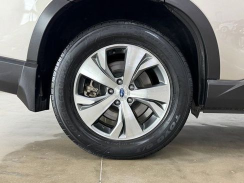 Used 2019 Subaru Ascent Premium w/ Popular Package #4 AWD/4WD image 9