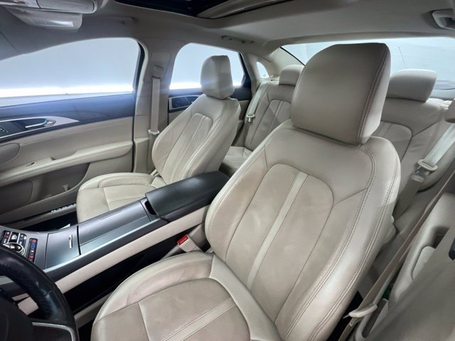 Used 2020 Lincoln MKZ Reserve w/ Elements Package AWD/4WD image 6
