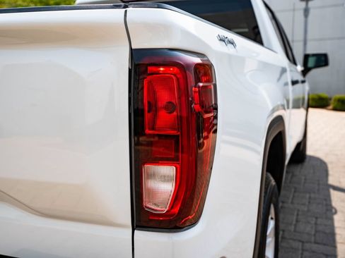 Used 2024 GMC Sierra 1500 Pro w/ Pro Value Package AWD/4WD image 9