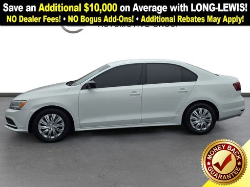 Used 2016 Volkswagen Jetta S image 2