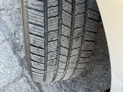 Used 2015 Ford F150 Platinum w/ Equipment Group 701A Luxury image 19