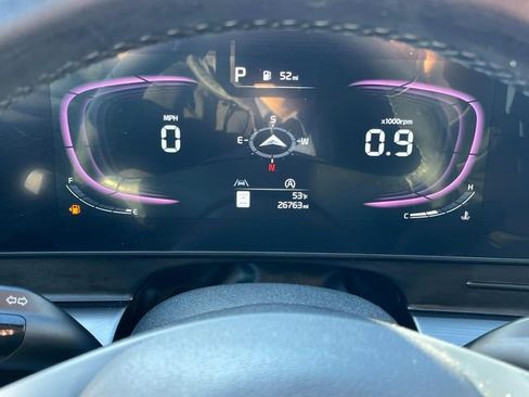 Used 2024 Kia Sportage EX image 27