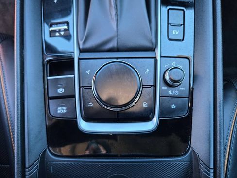 Certified 2025 MAZDA CX-50 AWD 2.5 Hybrid w/ Premium Pkg image 18