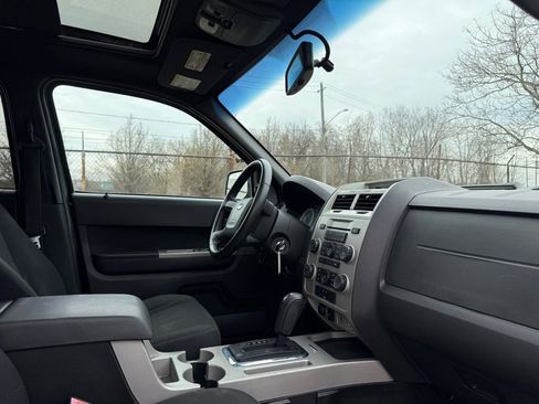 Used 2009 Ford Escape XLT image 10