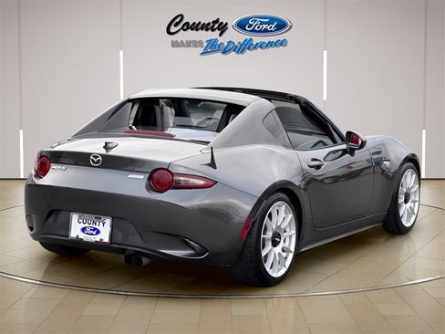 Used 2017 MAZDA MX-5 Miata RF Grand Touring image 38