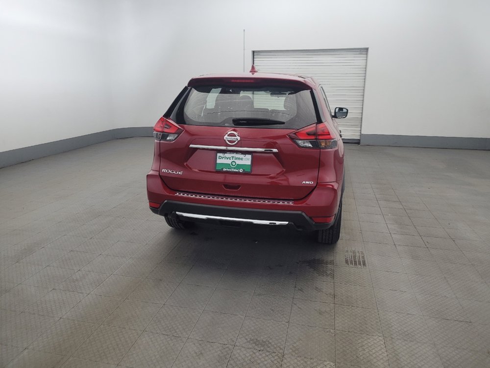 Used 2017 Nissan Rogue S AWD/4WD image 7