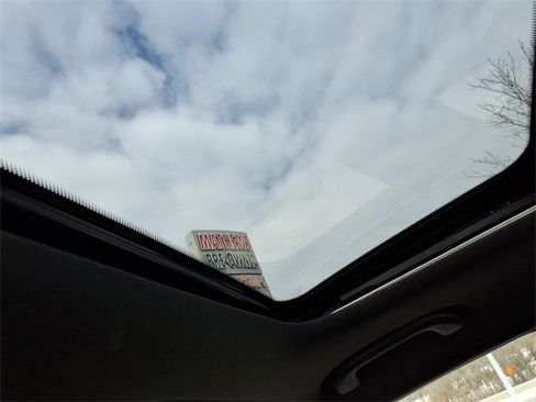 Used 2016 Kia Forte SX w/ SX Premium Technology Package image 15