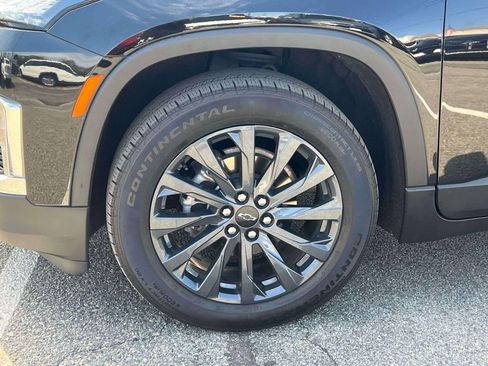 Used 2023 Chevrolet Traverse RS AWD/4WD image 9