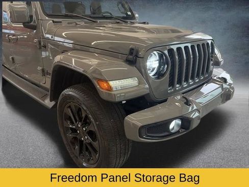 Used 2022 Jeep Gladiator Overland image 57