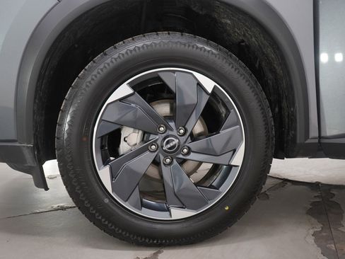Used 2025 Nissan Rogue SV AWD/4WD image 31