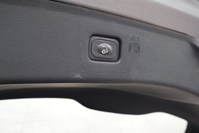 Used 2020 Ford Edge Titanium AWD/4WD image 12