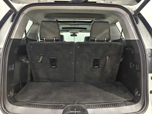 Used 2019 GMC Acadia SLT w/ LPO, Floor Liner Package image 33