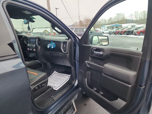 Used 2021 GMC Sierra 1500 AT4 image 34