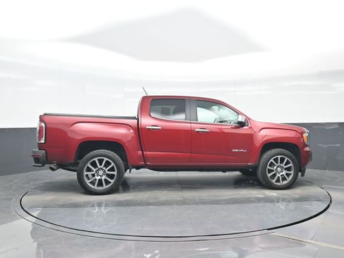 Used 2019 GMC Canyon Denali image 7