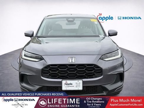 Used 2023 Honda HR-V LX image 2