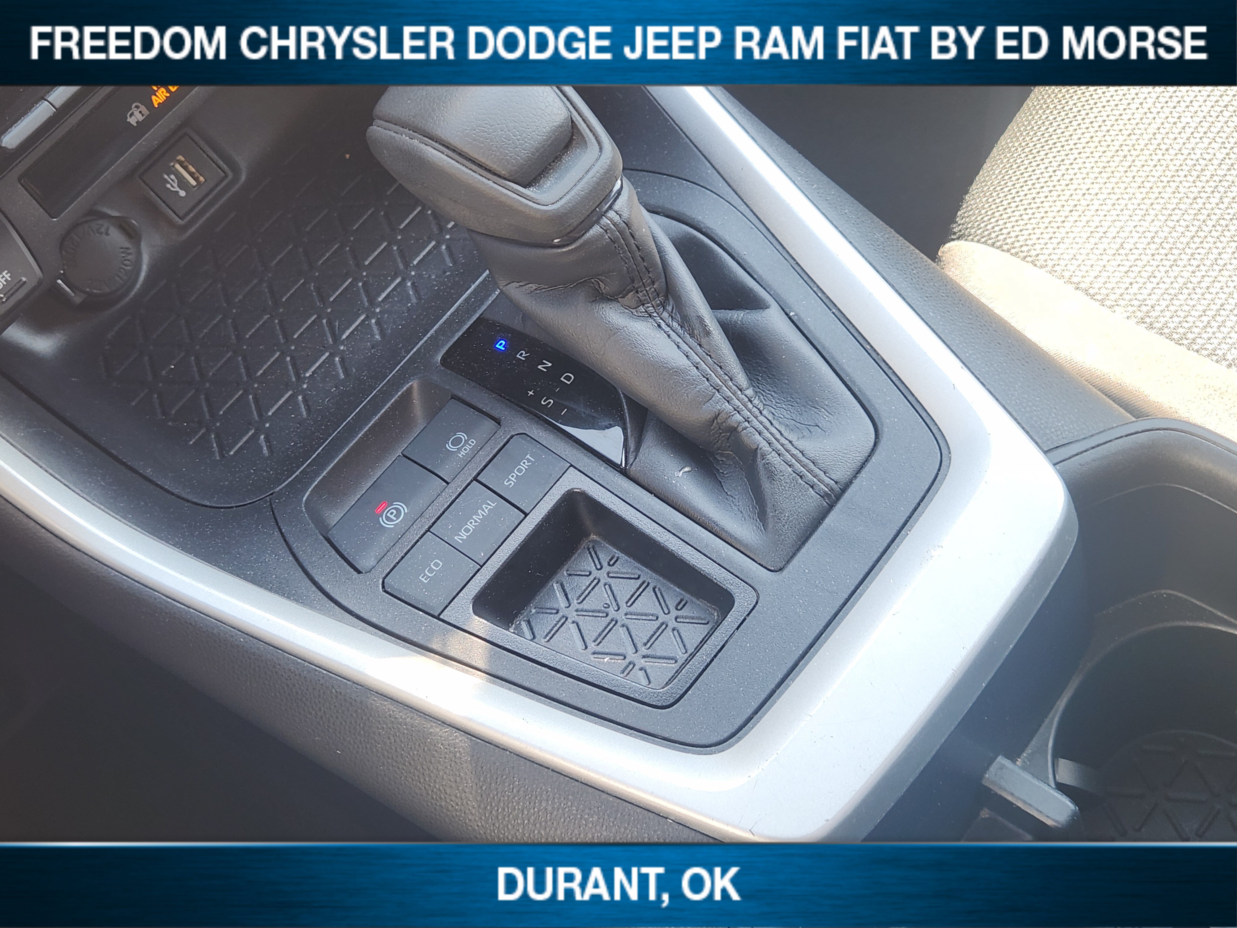 Used 2025 Toyota RAV4 LE FWD image 14