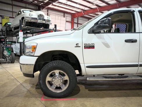 Used 2007 Dodge Ram 2500 Truck SLT w/ Quad Cab Big Horn Value Group image 3
