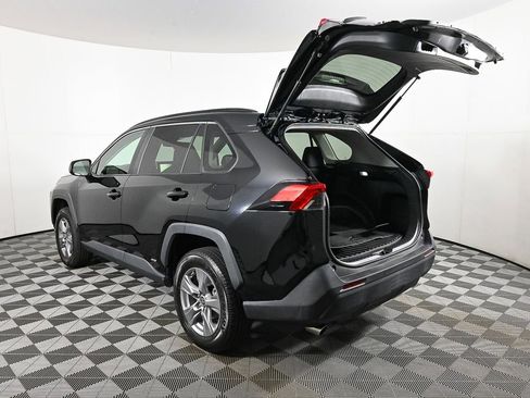 Used 2022 Toyota RAV4 LE image 29
