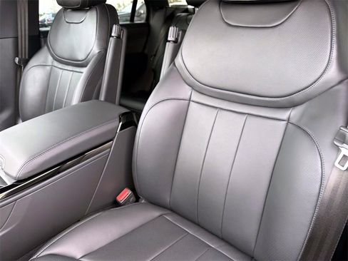 New 2026 Land Rover Range Rover Sport Dynamic SE image 19