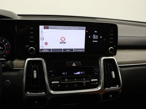 Used 2023 Kia Sorento SX Prestige image 22