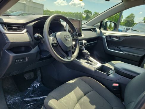 Used 2024 Toyota RAV4 XLE FWD image 19