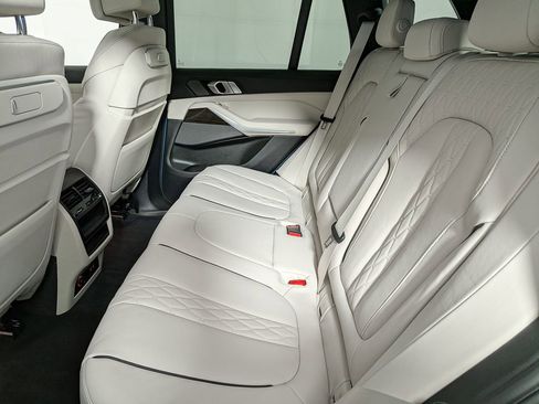 Certified 2024 BMW X5 xDrive40i w/ Premium Package image 46