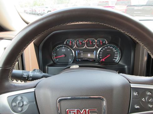 Used 2017 GMC Sierra 1500 SLT w/ SLT Premium Package AWD/4WD image 31