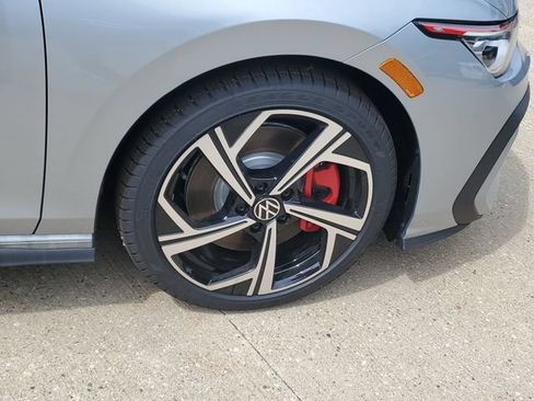 New 2026 Volkswagen GTI SE FWD image 6