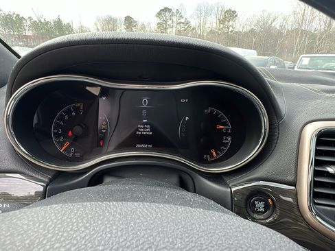 Used 2014 Jeep Grand Cherokee Overland w/ Trailer Tow Group IV image 30