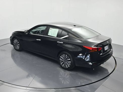 Certified 2024 Nissan Altima 2.5 SV FWD image 34