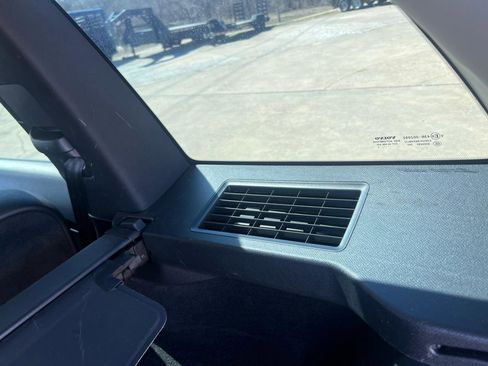 Used 2018 Volvo XC90 T5 Momentum w/ Convenience Package image 37