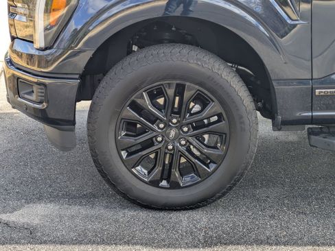 Used 2025 Ford F150 Lariat w/ Equipment Group 501A Mid image 33