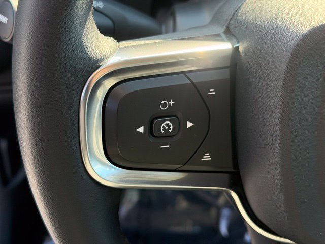 Used 2022 Volvo XC40 T5 Inscription w/ Advanced Package AWD/4WD image 23
