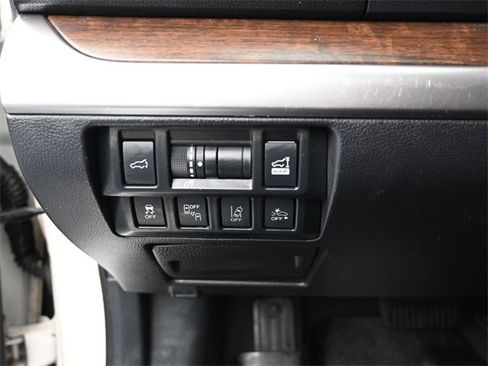 Used 2019 Subaru Outback 2.5i Limited image 18