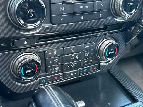 Used 2018 Ford F150 Raptor w/ Equipment Group 802A Luxury AWD/4WD image 26