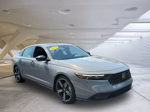 Used 2024 Honda Accord Sport image 1