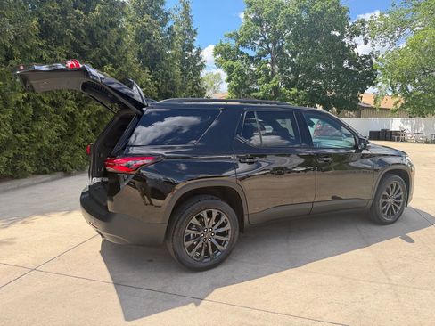 Used 2023 Chevrolet Traverse RS w/ LPO, Floor Liner Package AWD/4WD image 34