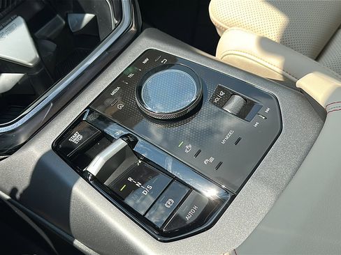 New 2026 BMW X3 xDrive30 w/ Convenience Package image 24