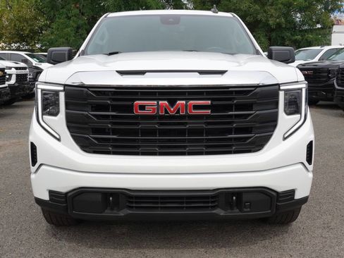 Used 2022 GMC Sierra 1500 Pro w/ Pro Value Package image 5