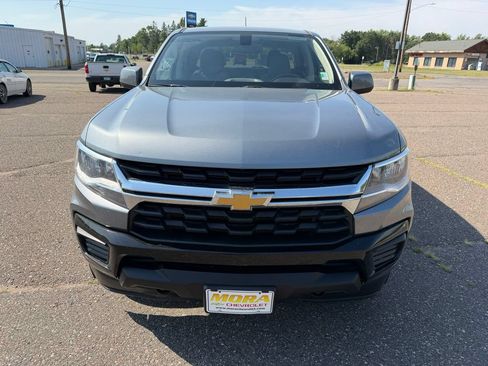 Used 2022 Chevrolet Colorado W/T AWD/4WD image 4