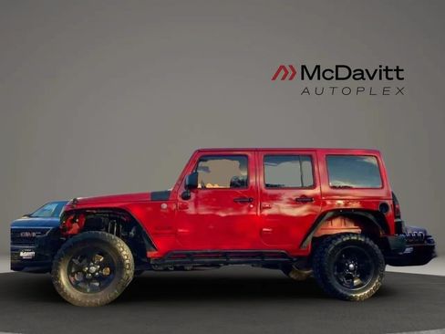 Used 2015 Jeep Wrangler Unlimited Sport w/ Connectivity Group AWD/4WD image 3