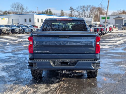 Certified 2022 Chevrolet Silverado 1500 Custom w/ Safety Confidence Package image 9